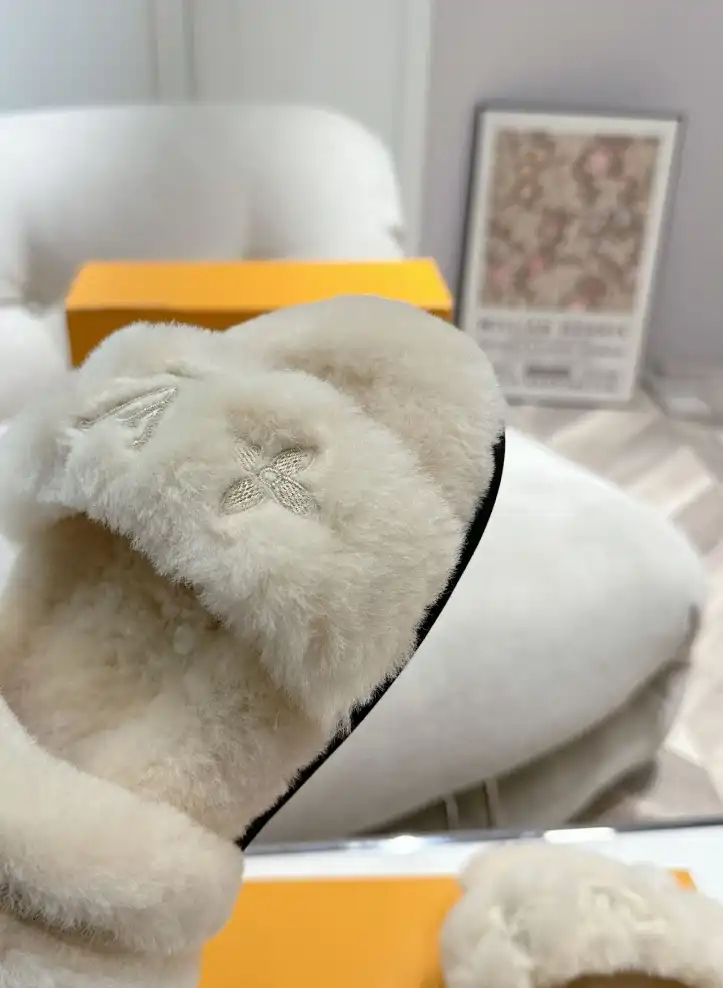 hype LV Slippers