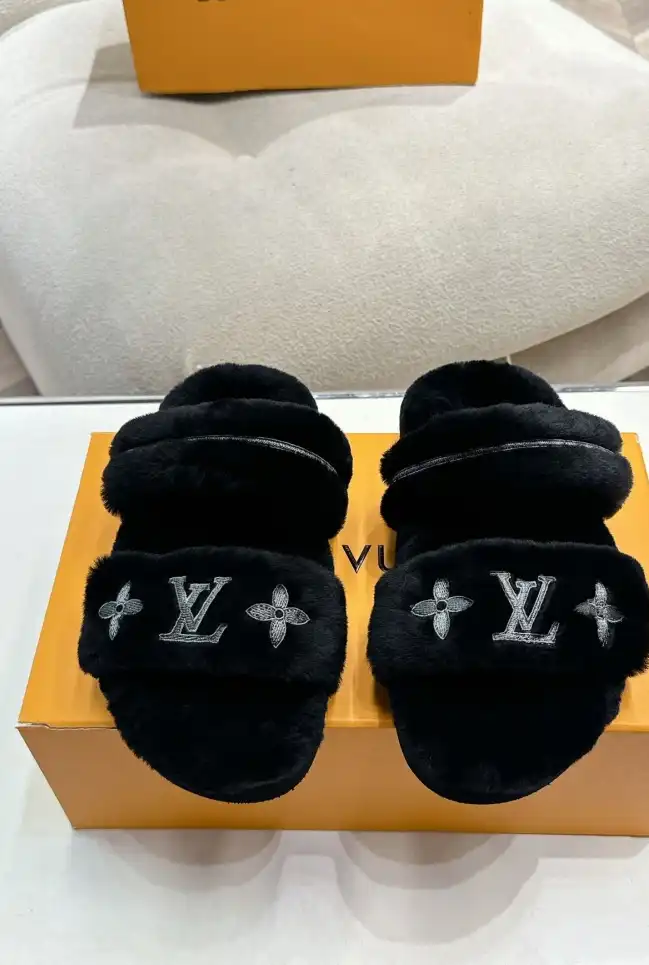 hype LV Slippers