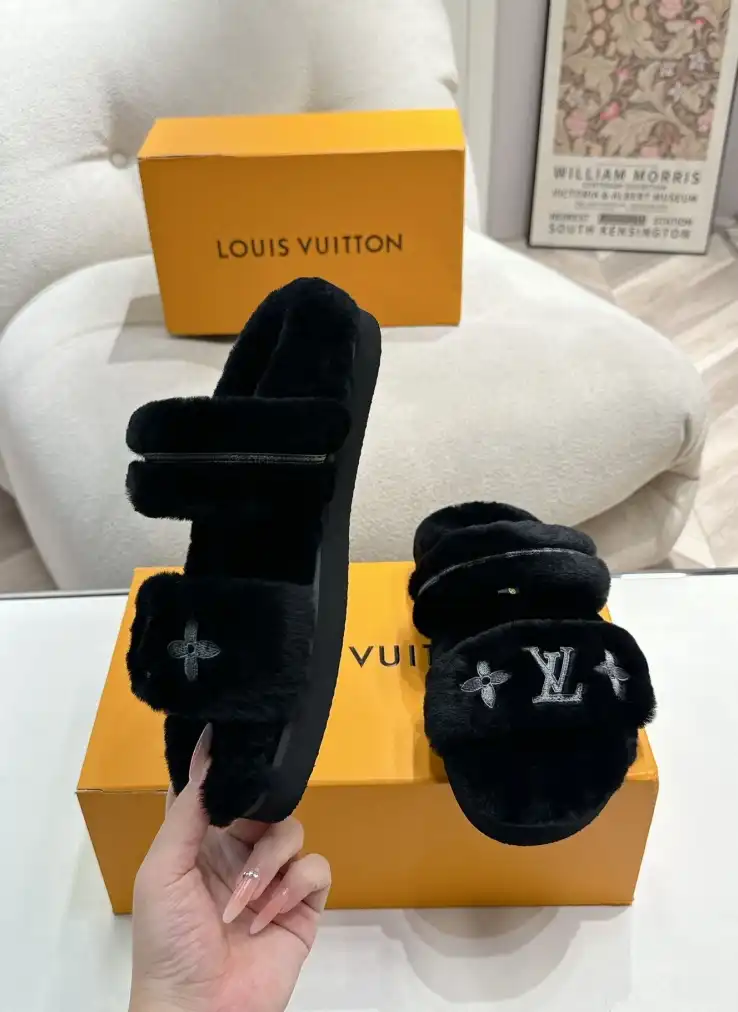 hype LV Slippers