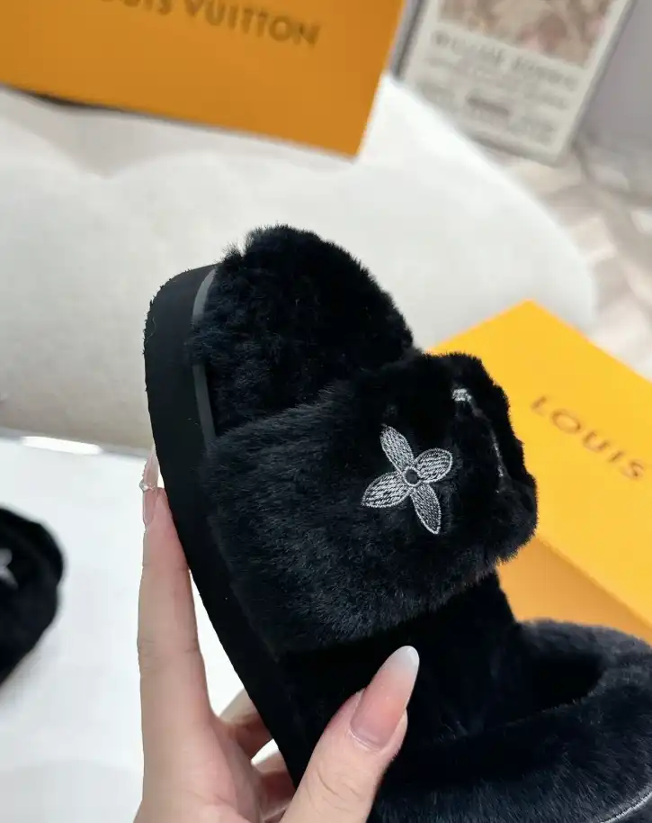 hype LV Slippers