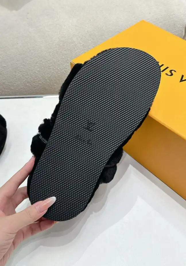 hype LV Slippers