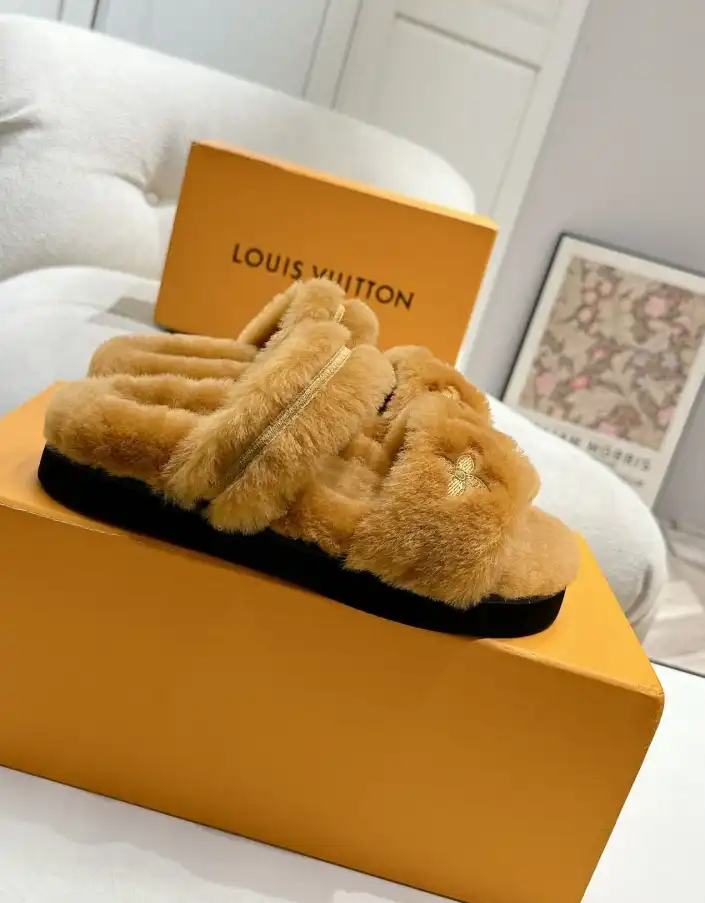 hype LV Slippers