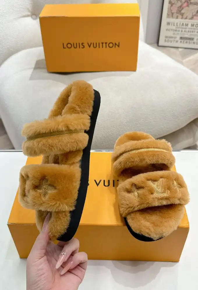 hype LV Slippers