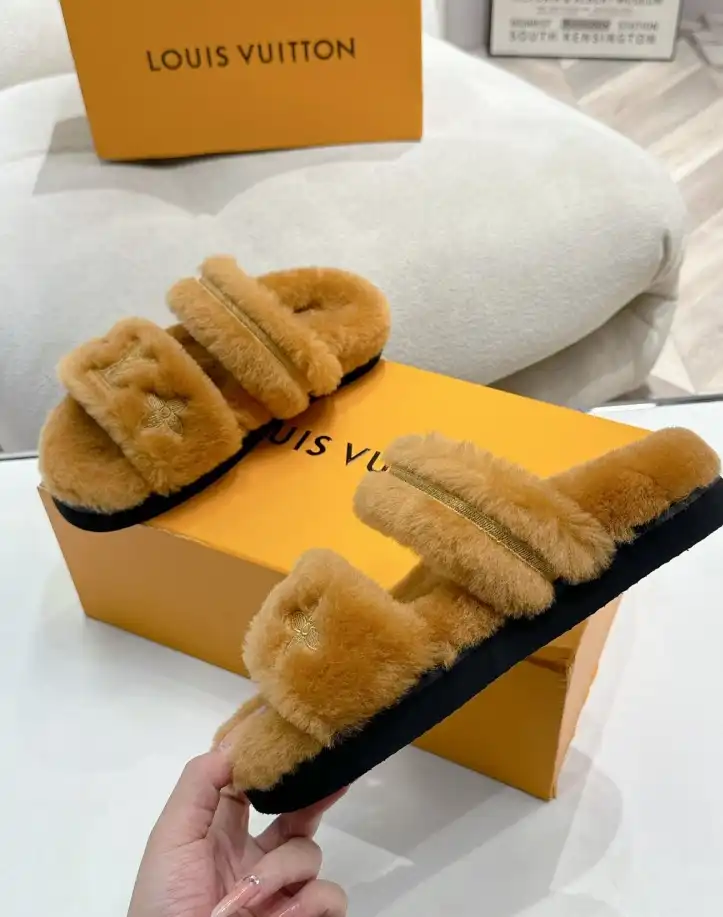 hype LV Slippers