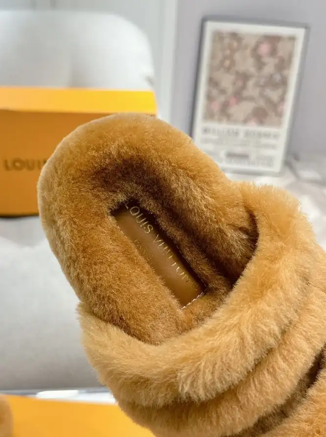 hype LV Slippers