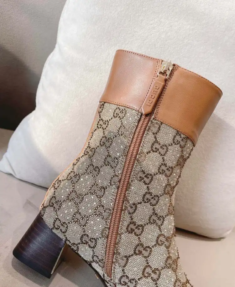 hype Gucci Boots