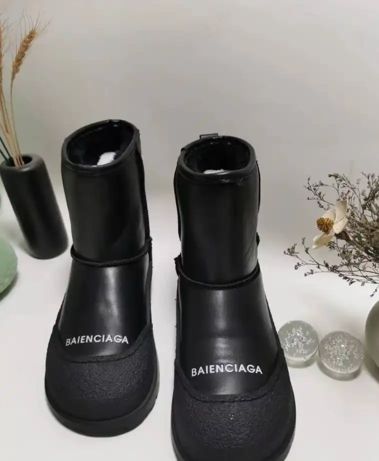 hype Balenciaga Boots