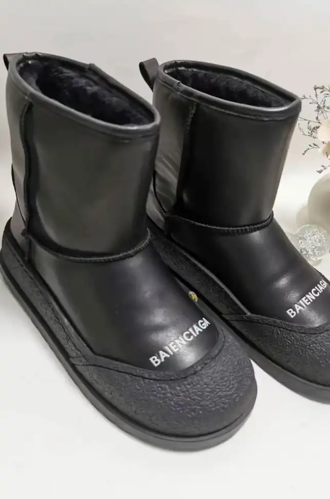 hype Balenciaga Boots