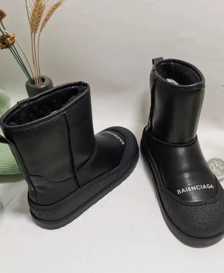 hype Balenciaga Boots