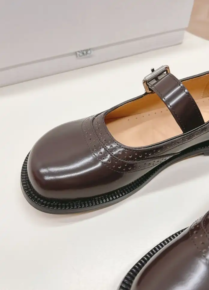 hype Loewe Leather Shoes