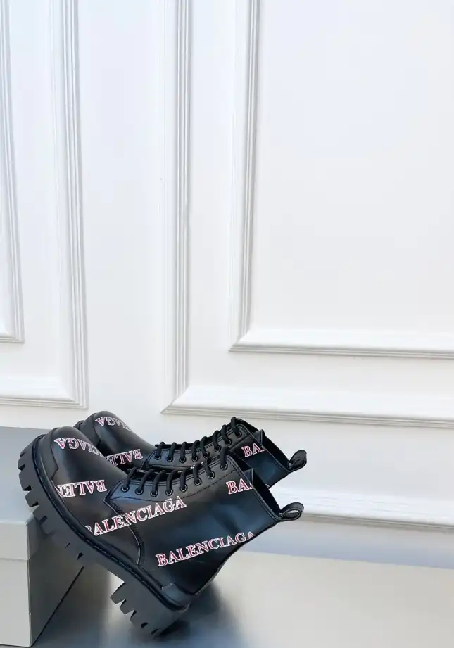 hype Balenciaga Boots