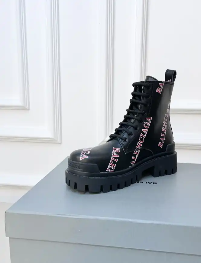 hype Balenciaga Boots