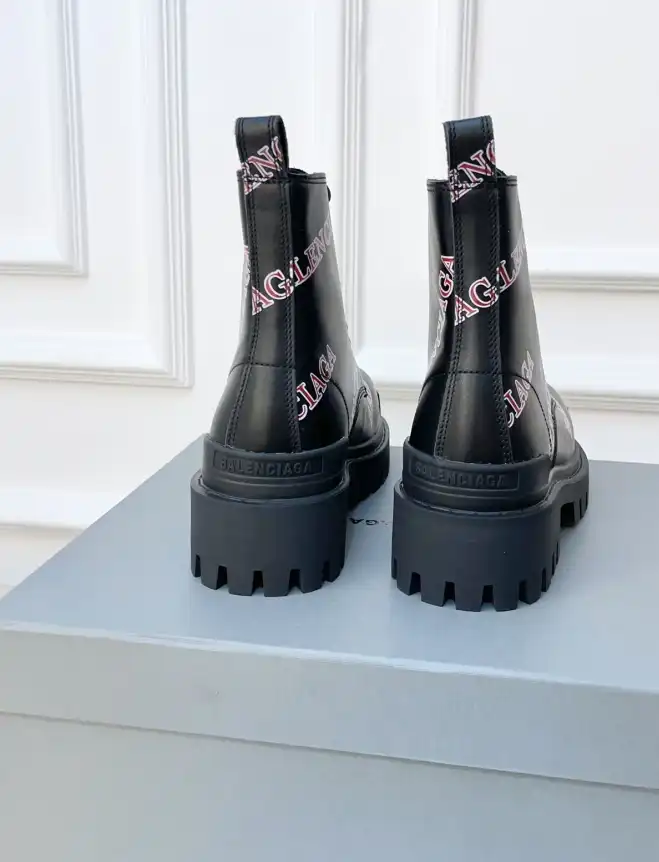 hype Balenciaga Boots