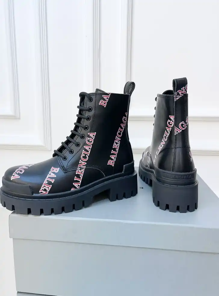 hype Balenciaga Boots