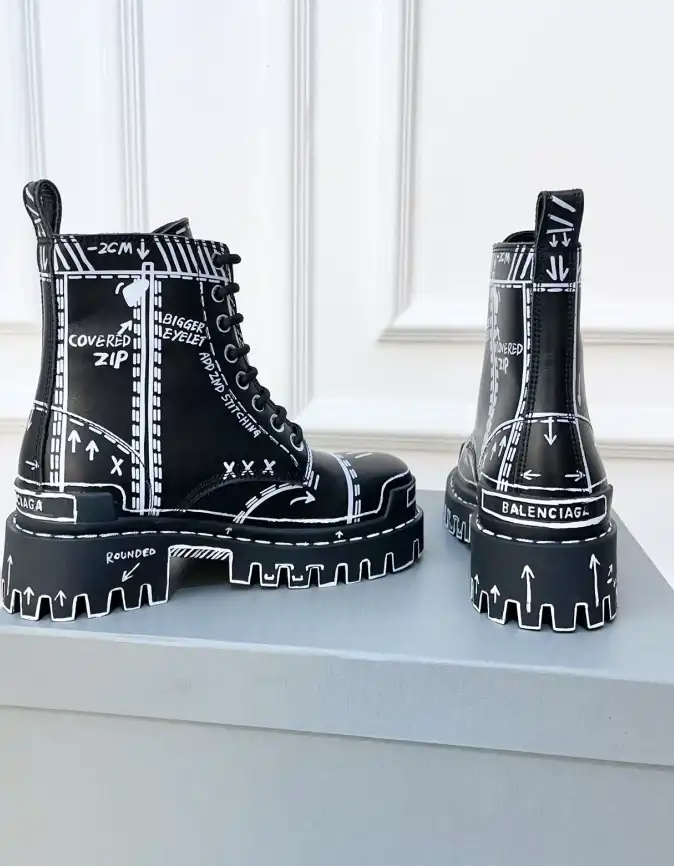 hype Balenciaga Boots