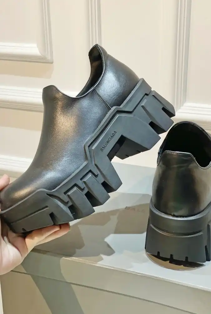 hype Balenciaga Boots