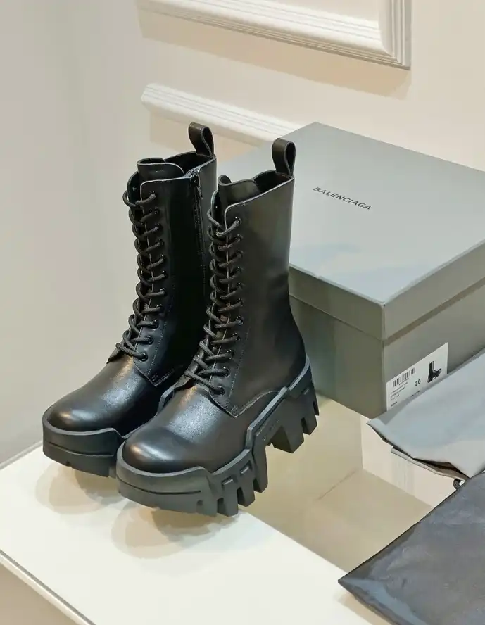 hype Balenciaga Boots