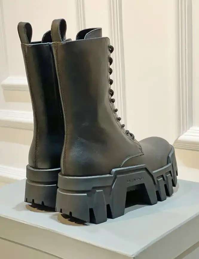 hype Balenciaga Boots