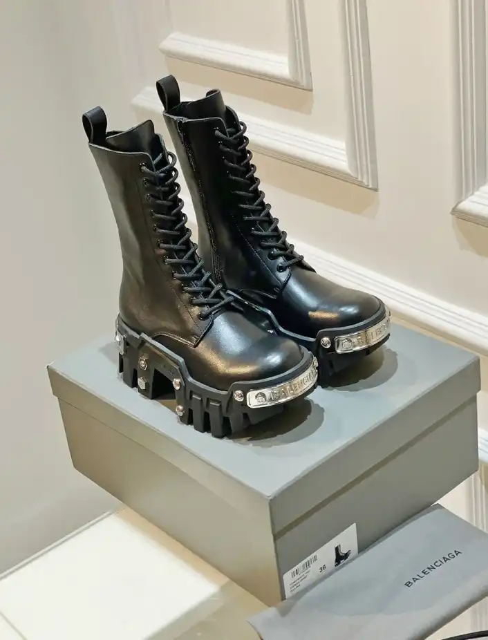 hype Balenciaga Boots