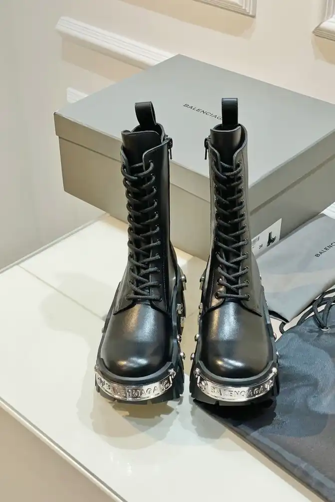 hype Balenciaga Boots