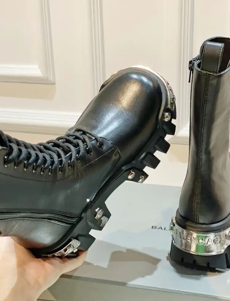 hype Balenciaga Boots