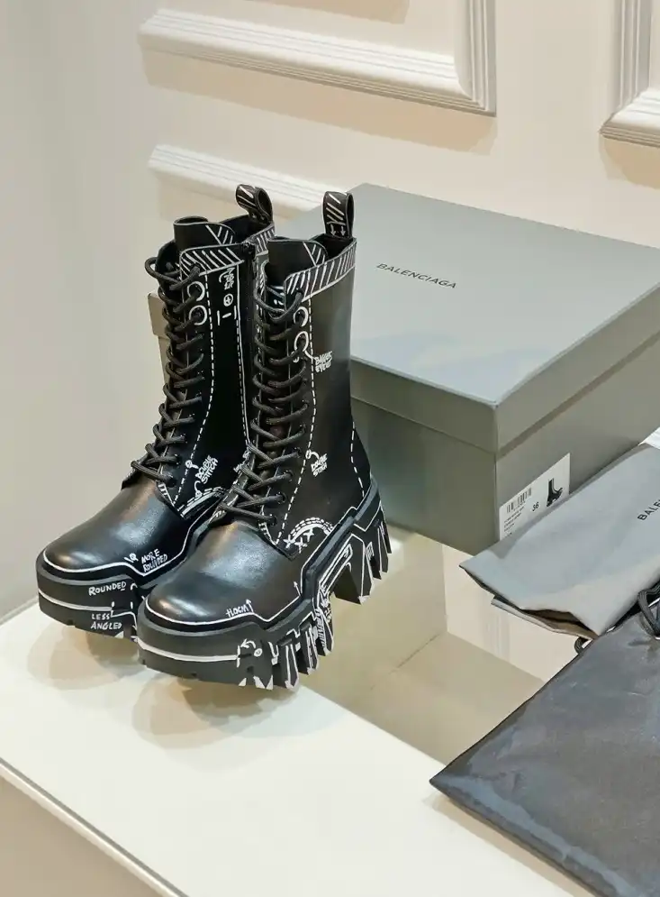 hype Balenciaga Boots