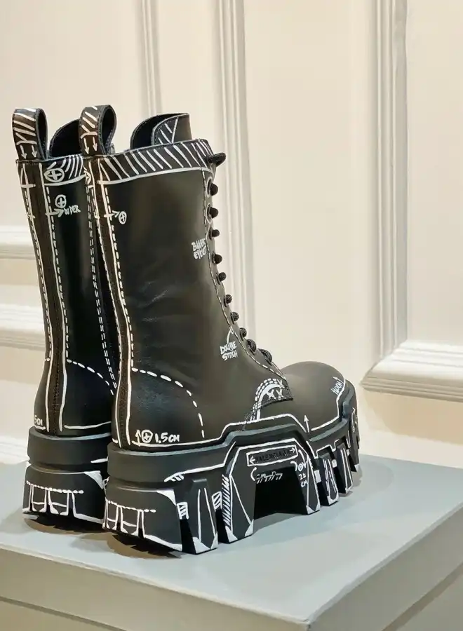 hype Balenciaga Boots