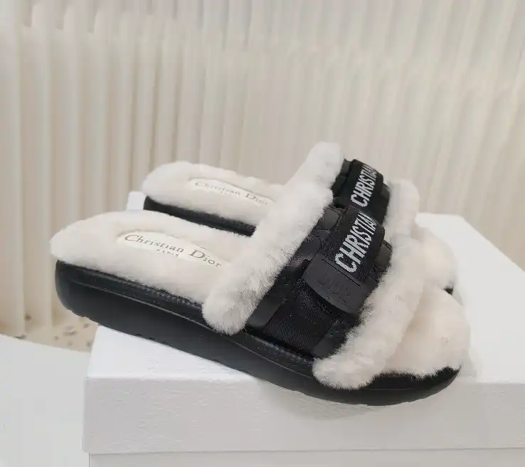 hype Christian Dior Slippers