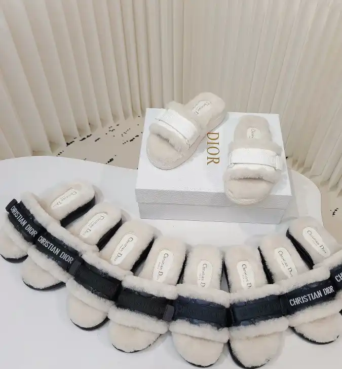 hype Christian Dior Slippers