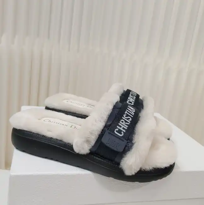 hype Christian Dior Slippers