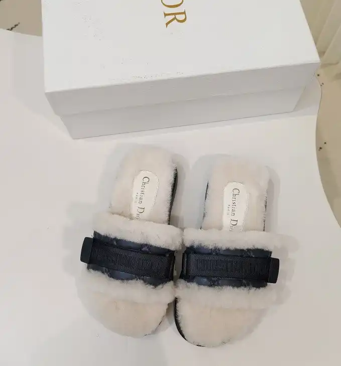 hype Christian Dior Slippers