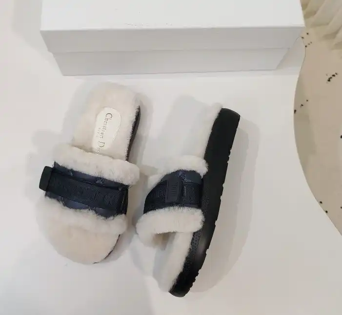 hype Christian Dior Slippers