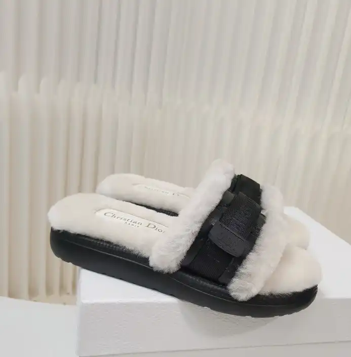 hype Christian Dior Slippers