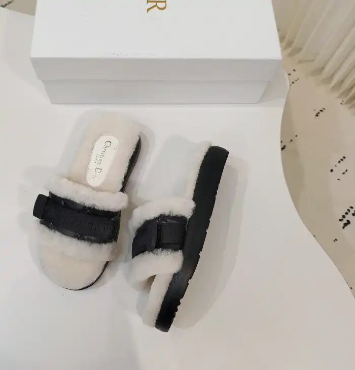 hype Christian Dior Slippers