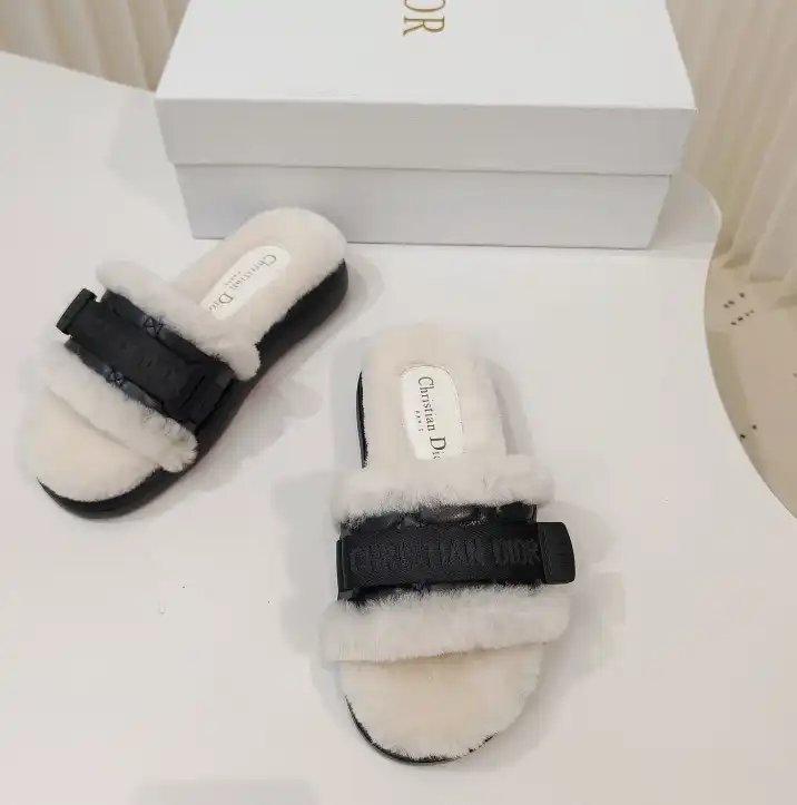 hype Christian Dior Slippers