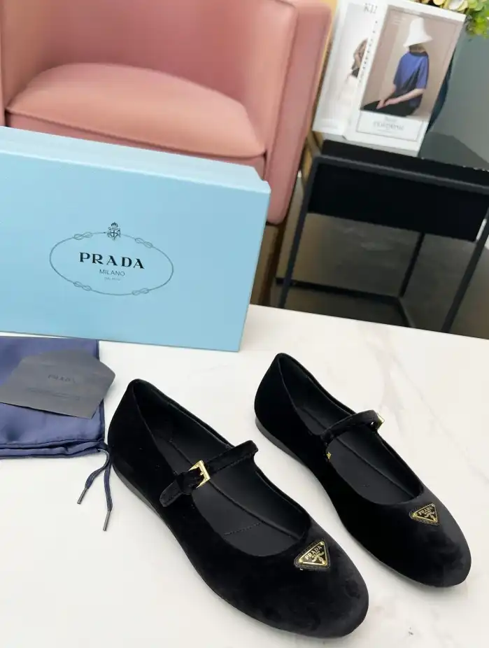 hype Prada flat shoes