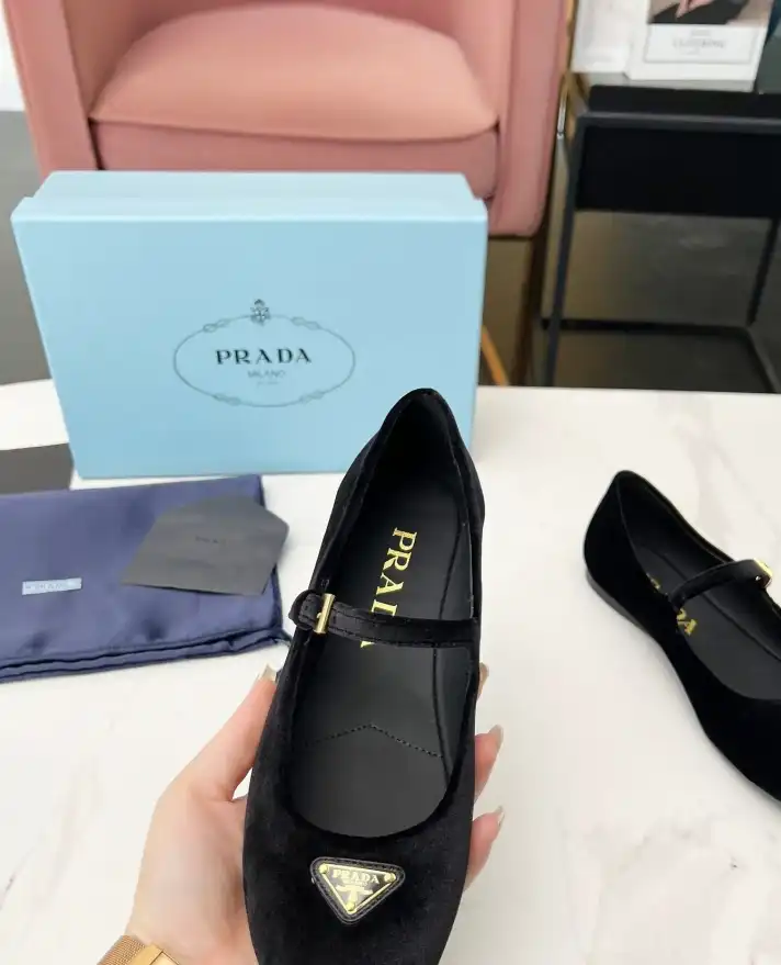 hype Prada flat shoes