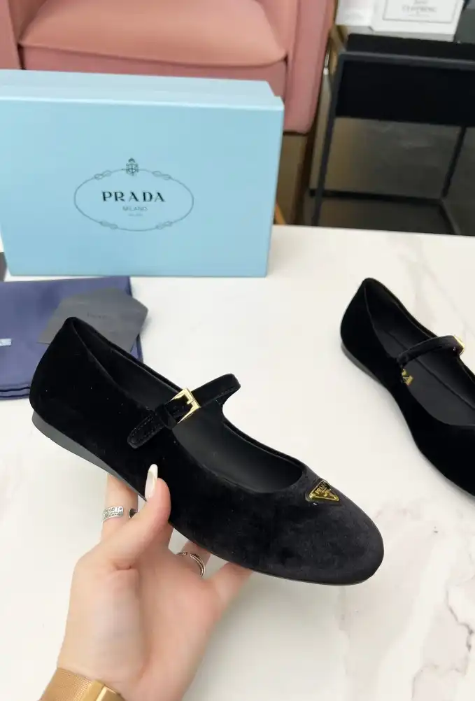 hype Prada flat shoes