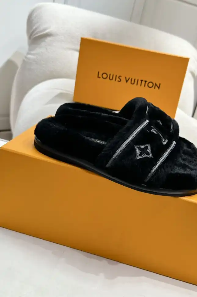 hype LV Slippers