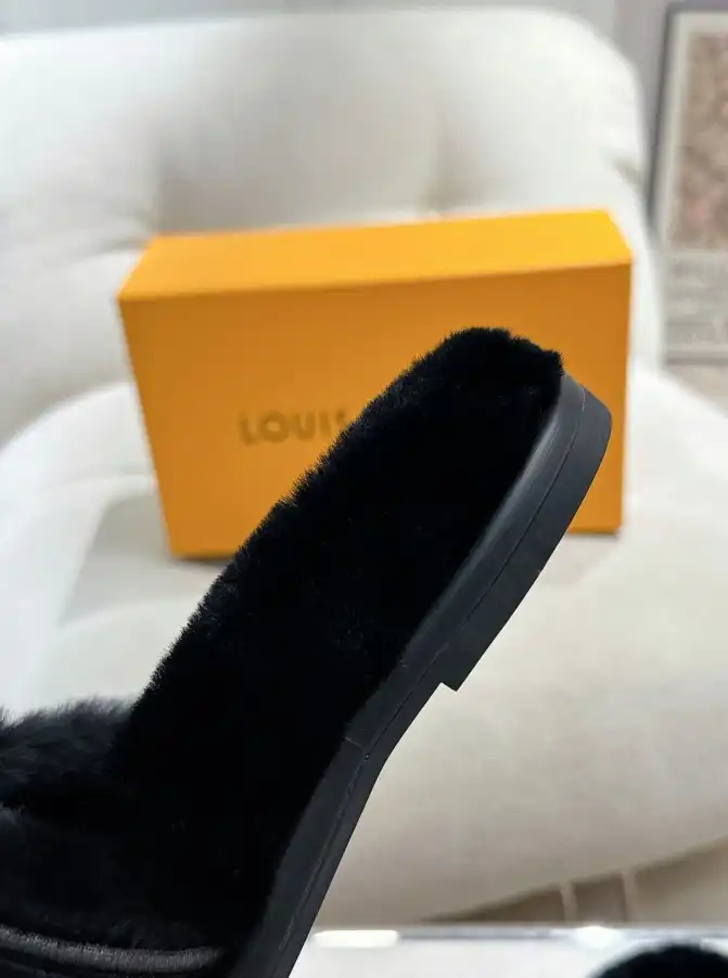 hype LV Slippers