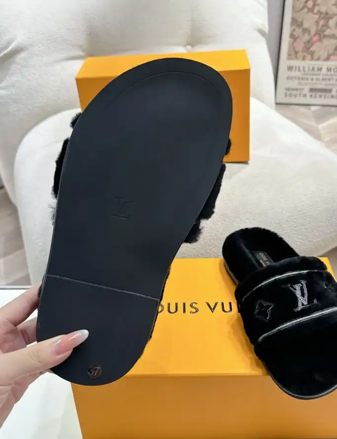 hype LV Slippers