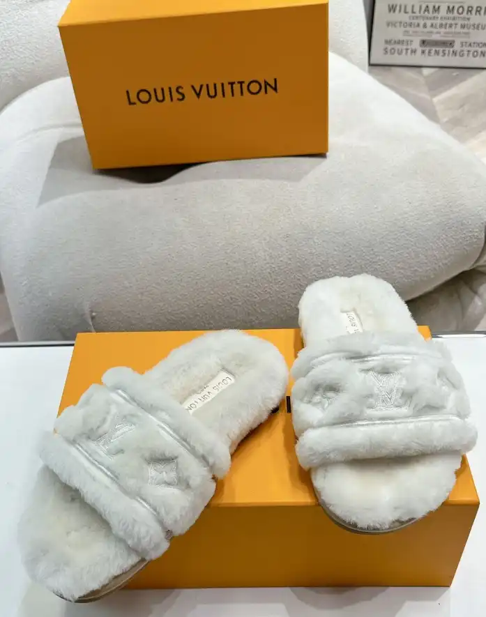 hype LV Slippers