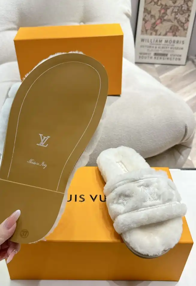 hype LV Slippers