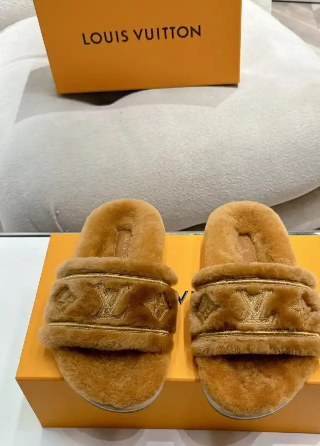 hype LV Slippers