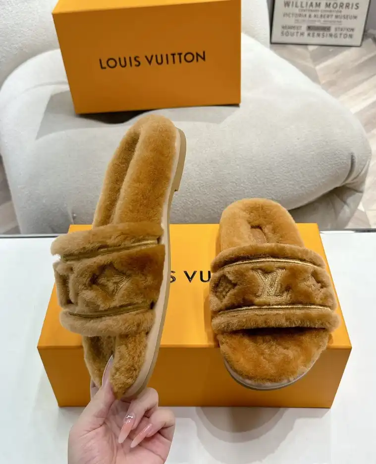 hype LV Slippers