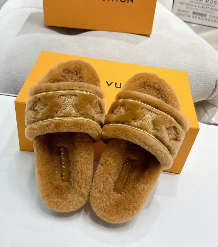 hype LV Slippers