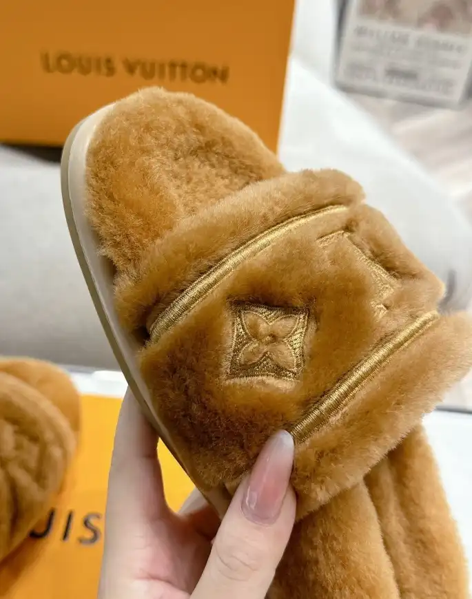 hype LV Slippers