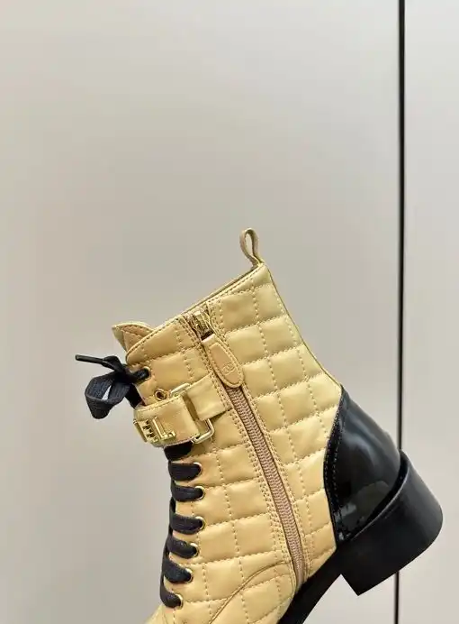 hype Chanel Boots