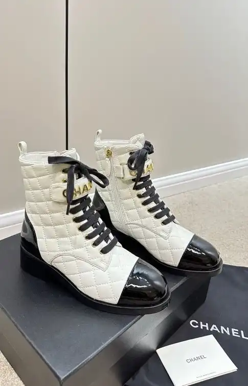 hype Chanel Boots