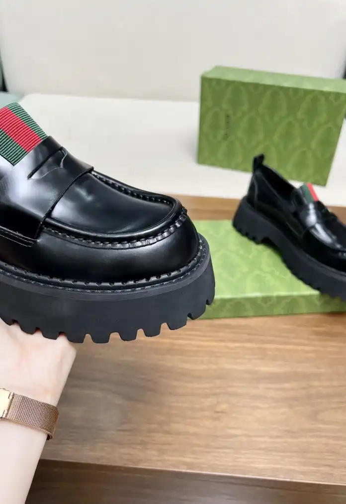 hype Gucci Leather Shoes